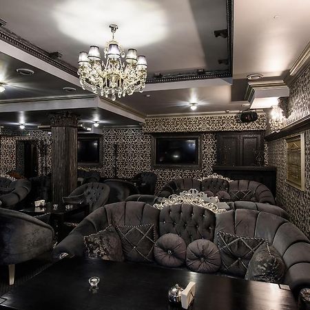 Premium Hotel Chernivtsi Exterior foto