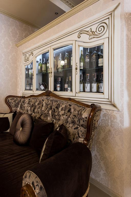 Premium Hotel Chernivtsi Exterior foto